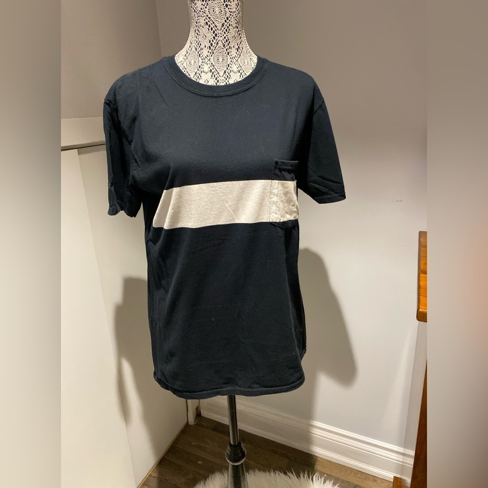 Black t shirt